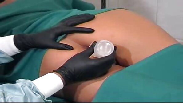 Ankizivavy sexy be borikiny no mikapoka mafy ny vodiny