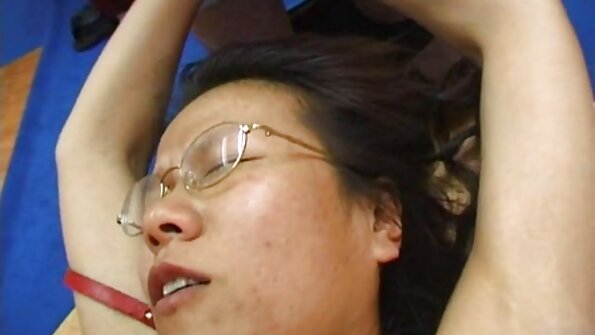 Britanika pôrnôgrafia MILF dia vonona ny hikorontana ao an-dakozia