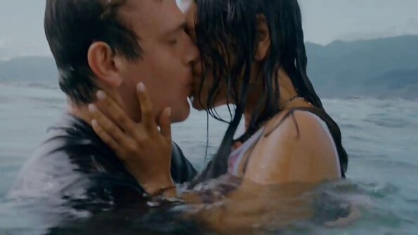 Nifandona tsara tamin'ny fitsapatsapana pôrnôgrafia voalohany i Blonde sweetheart